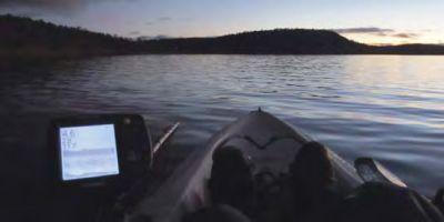 107 tow theworm echo sounder on kayak